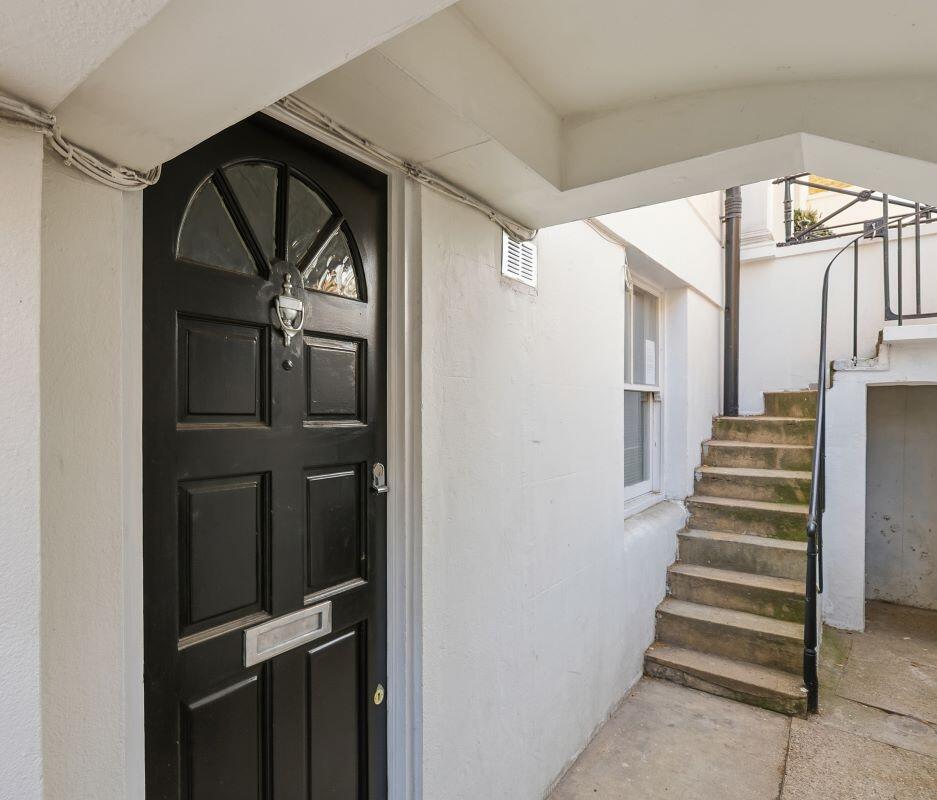 Apartment in London - View 2