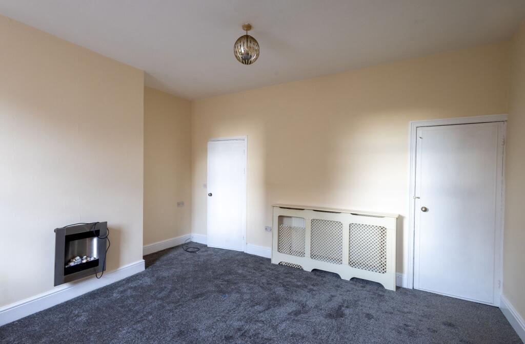 House in Kirklees, West Yorkshire - View 3