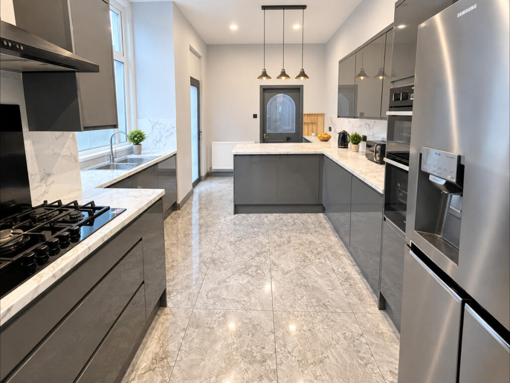 House in Blackburn - View 4