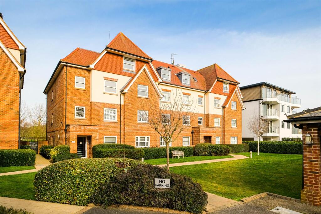 Main image of property: Grosvenor Heights, Forest View, North Chingford, E4