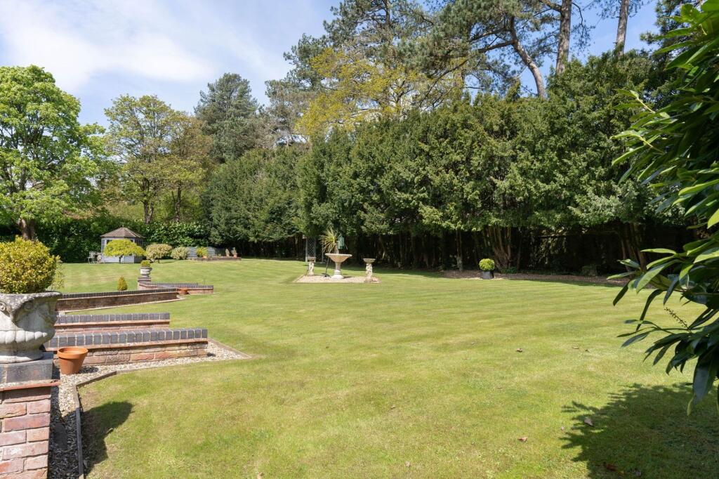 Additional image 27 of Plymouth Drive, Barnt Green, B45
