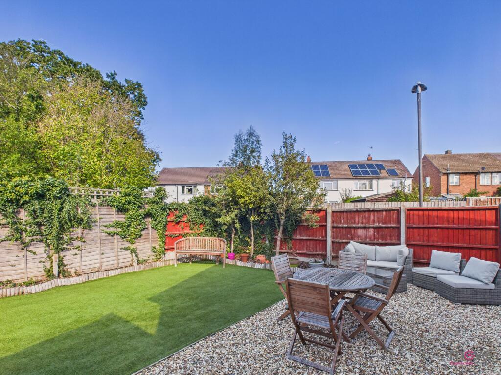 House in Gloucester - View 5