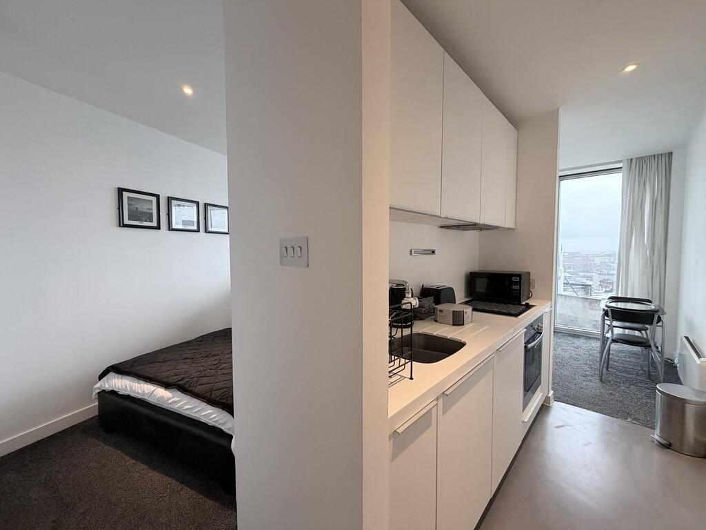 Apartment in Birmingham, West Midlands - More