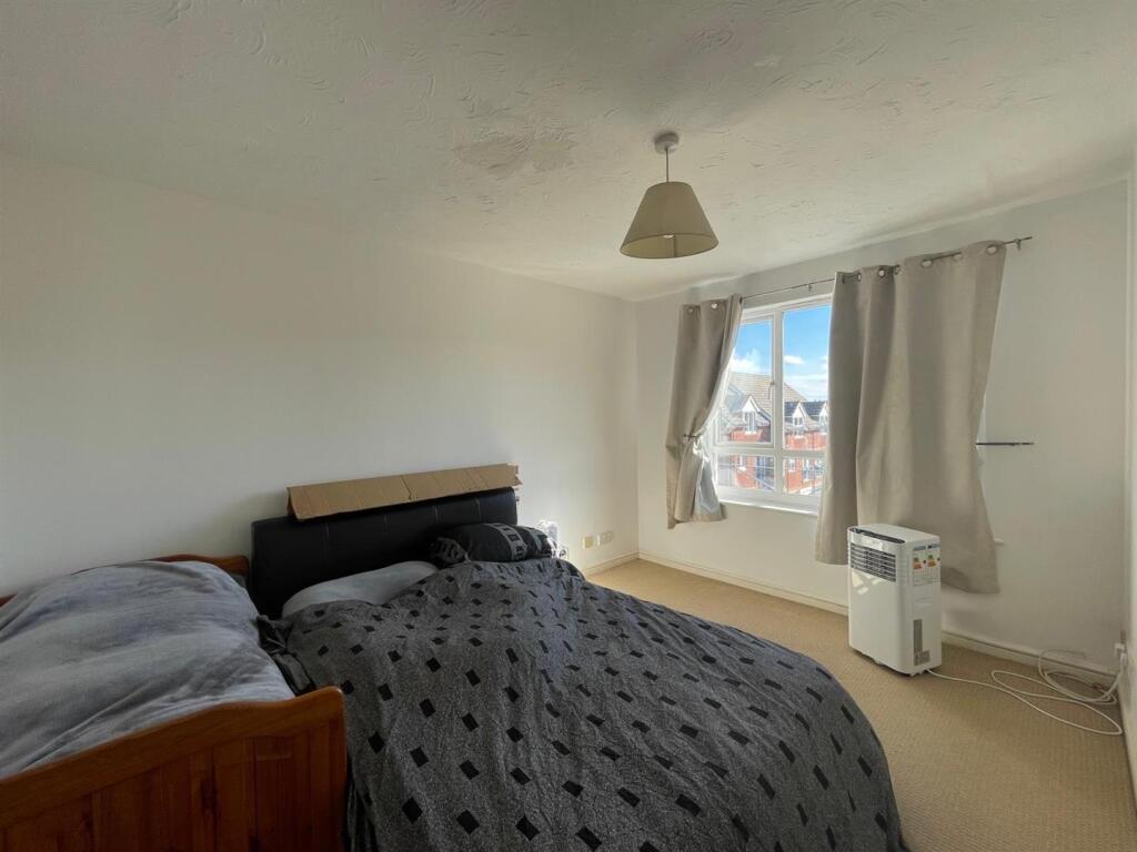 Apartment in Portsmouth - View 2