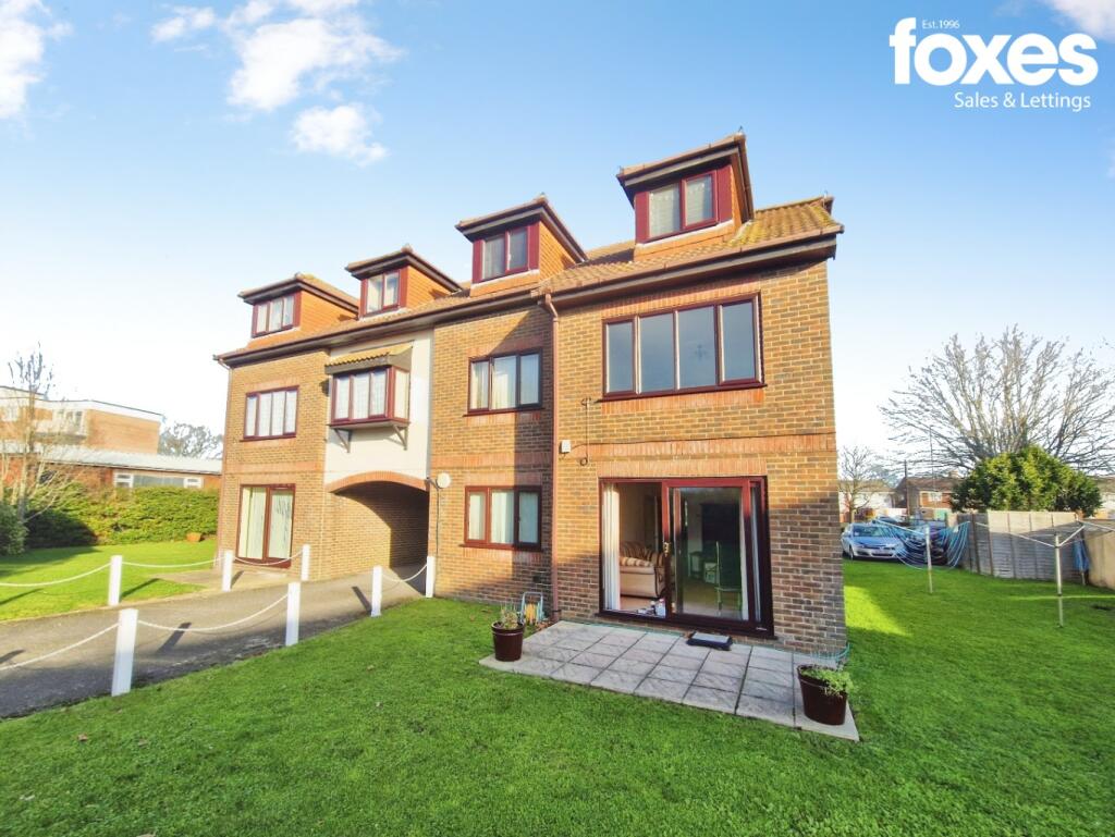 Main image of property: Martine Court, 417-419 Wimborne Road, Poole, Dorset, BH15 3EE