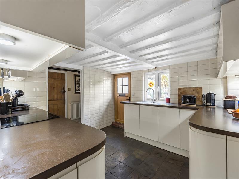 Bath Road, Calcot RG31 - View 4