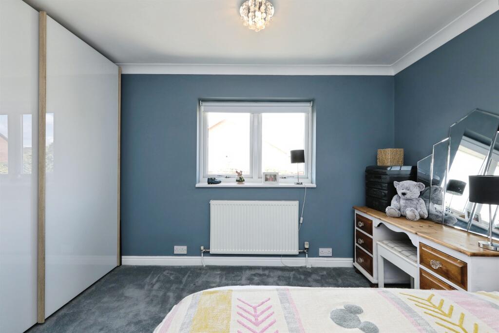 House in Doncaster, Bawtry - More