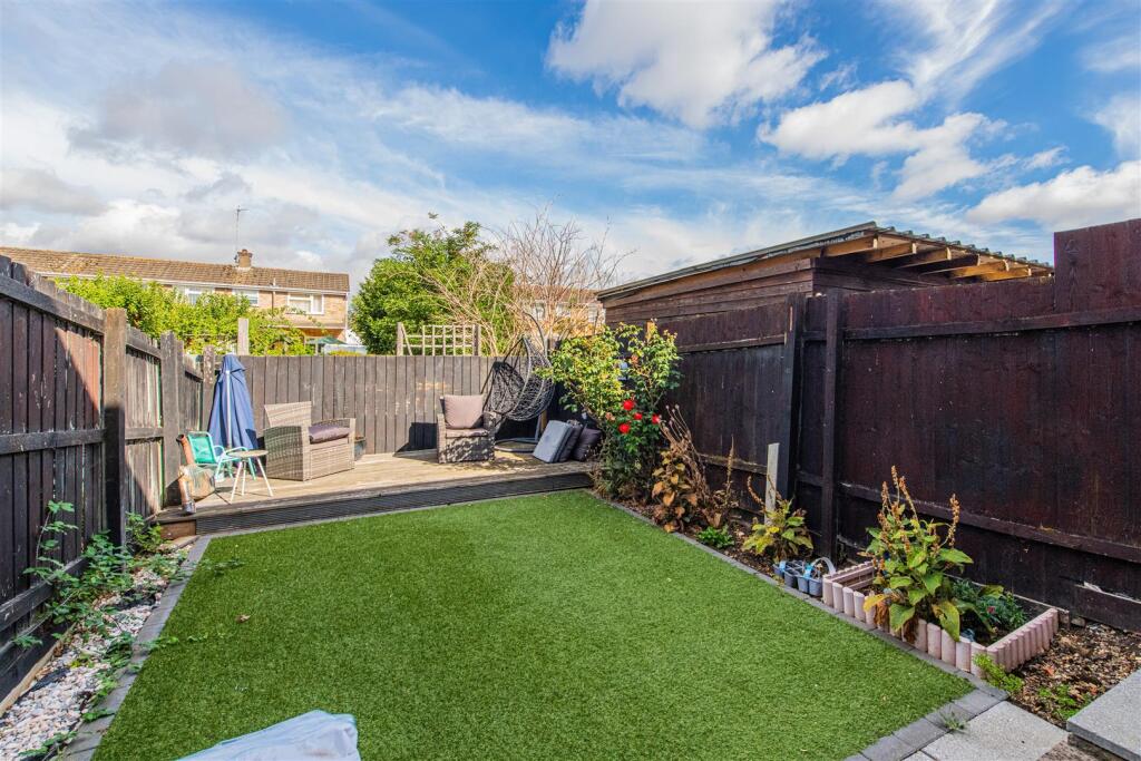 House in Rushden, North Northamptonshire - View 5
