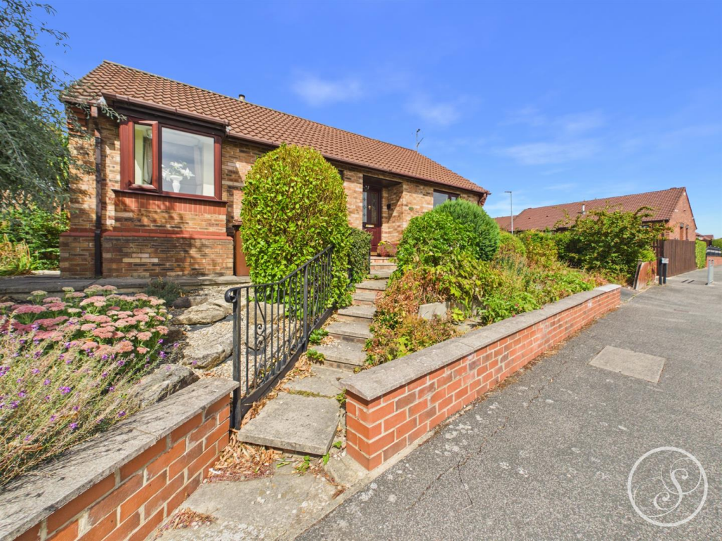 Main image of property: Temple Grove, Leeds