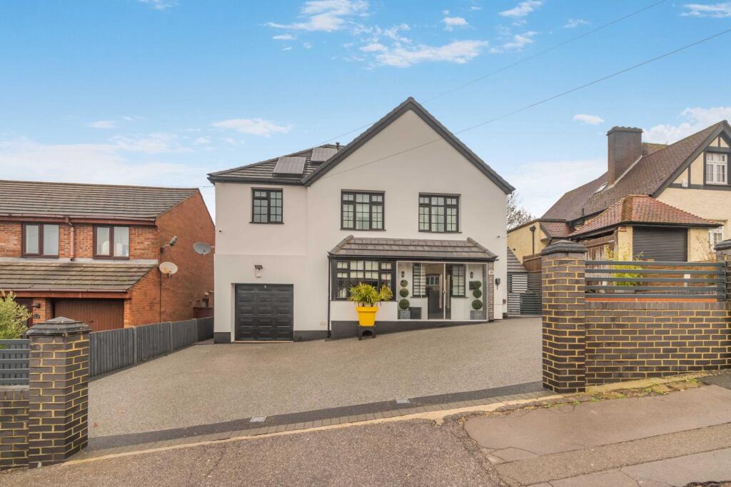 Main image of property: Hillfield Road, Hemel Hempstead, Hertfordshire