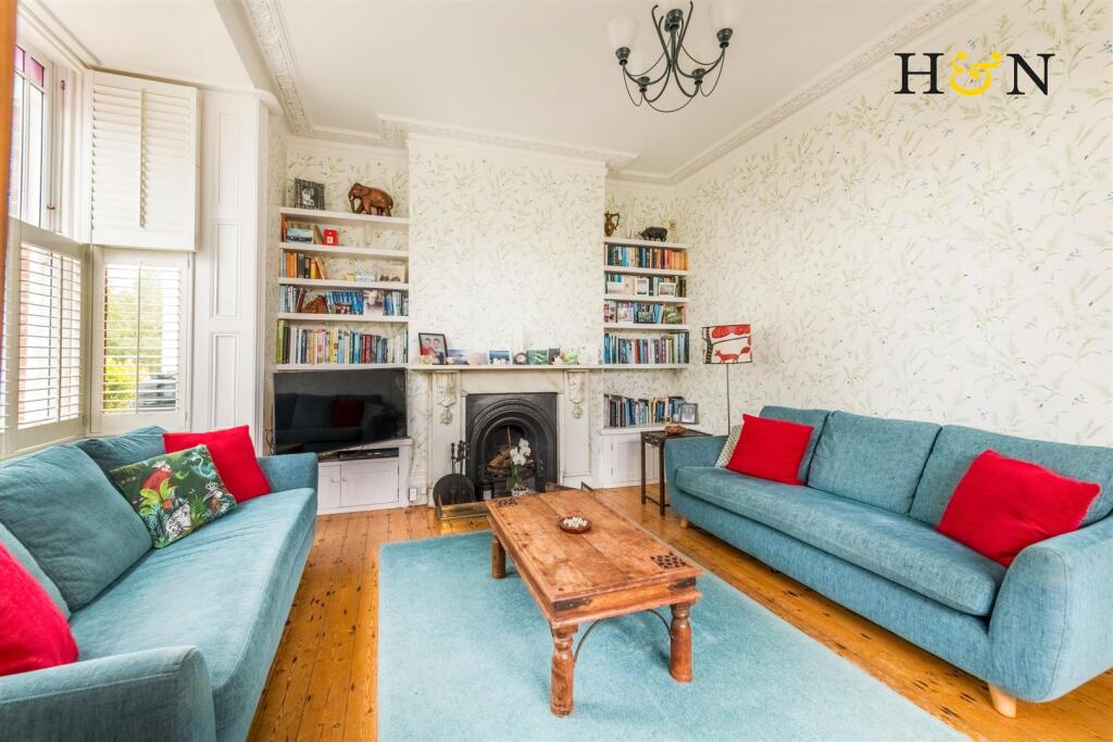 House in Brighton - View 4