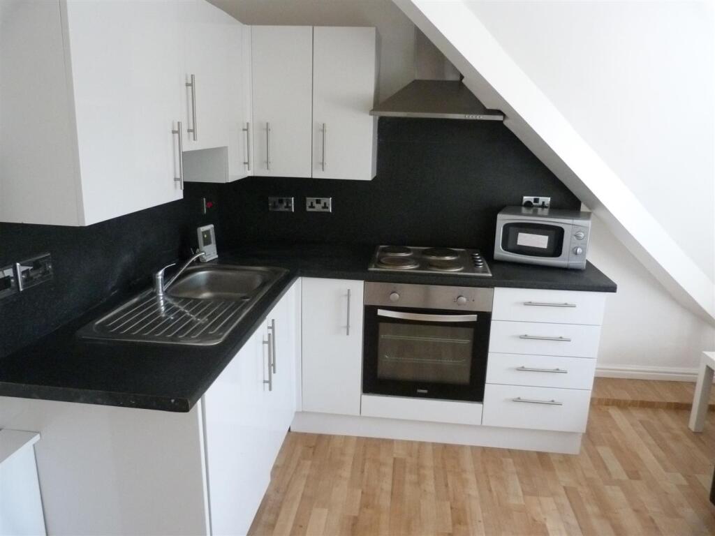 Main image of property: Colum Road, Cathays