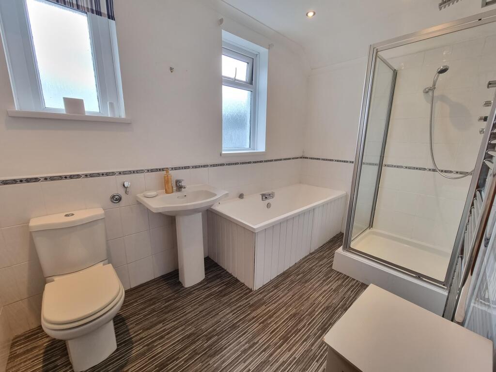 Apartment in Cardiff - View 3