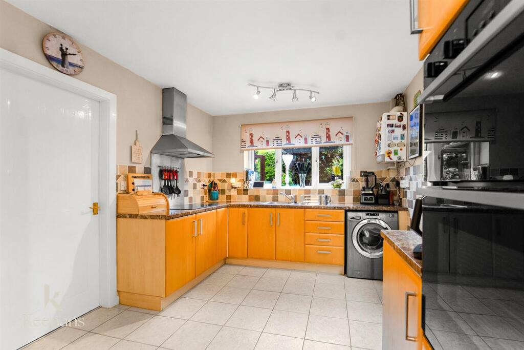 House in Burnley, Rose Grove - View 3