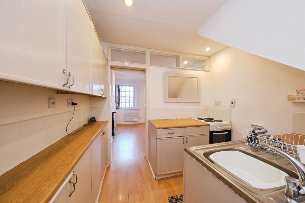 Apartment in Derby - View 4