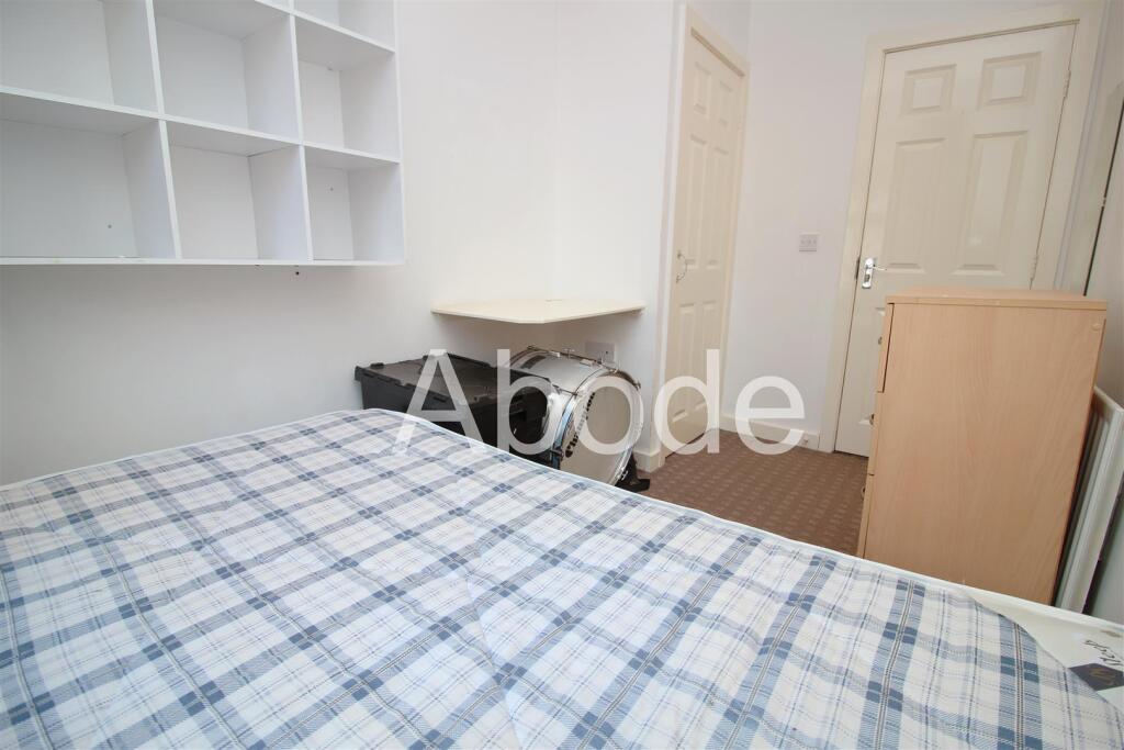 House in Leeds - View 3