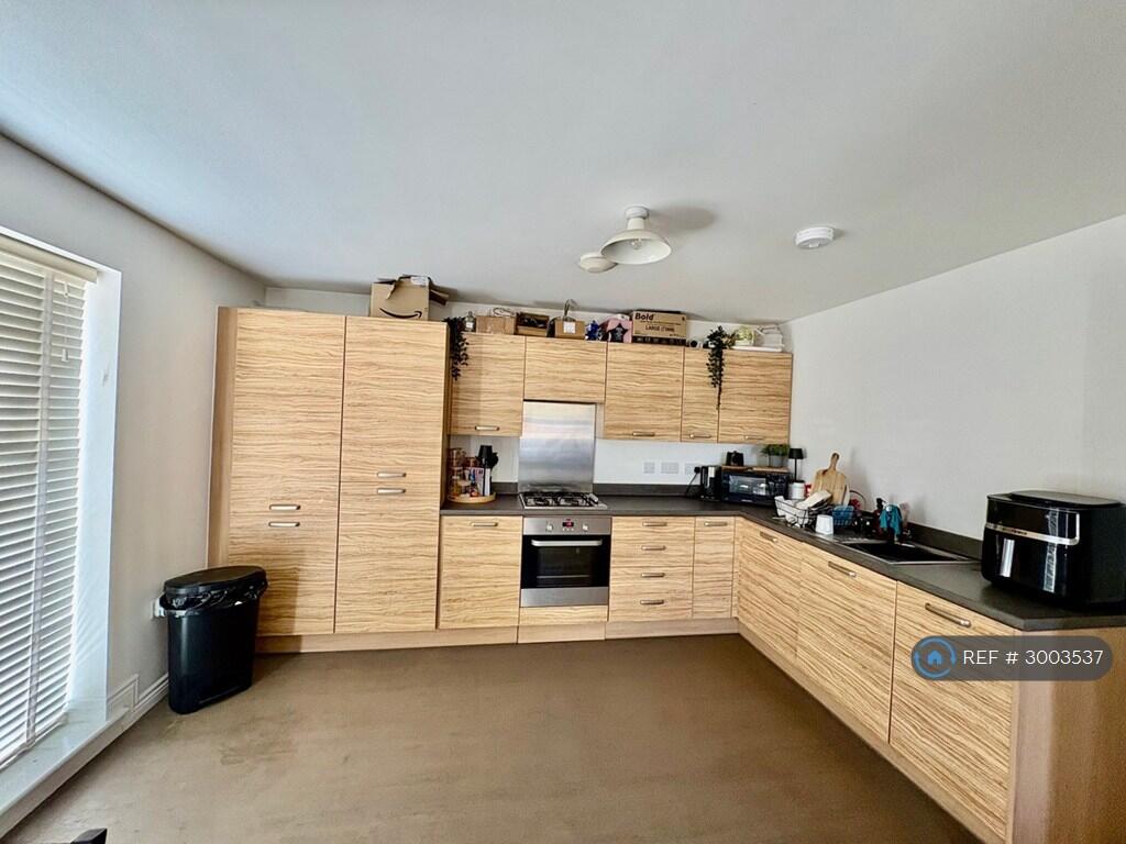Apartment in Derby - View 3