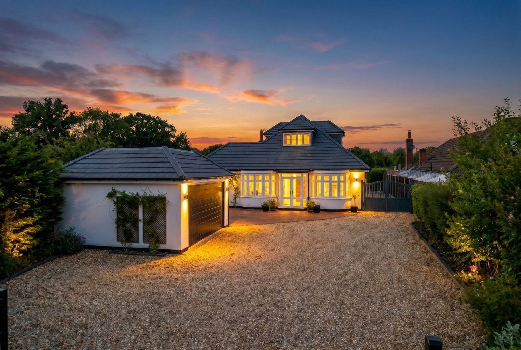 House in Solihull, Tidbury Green - View 4