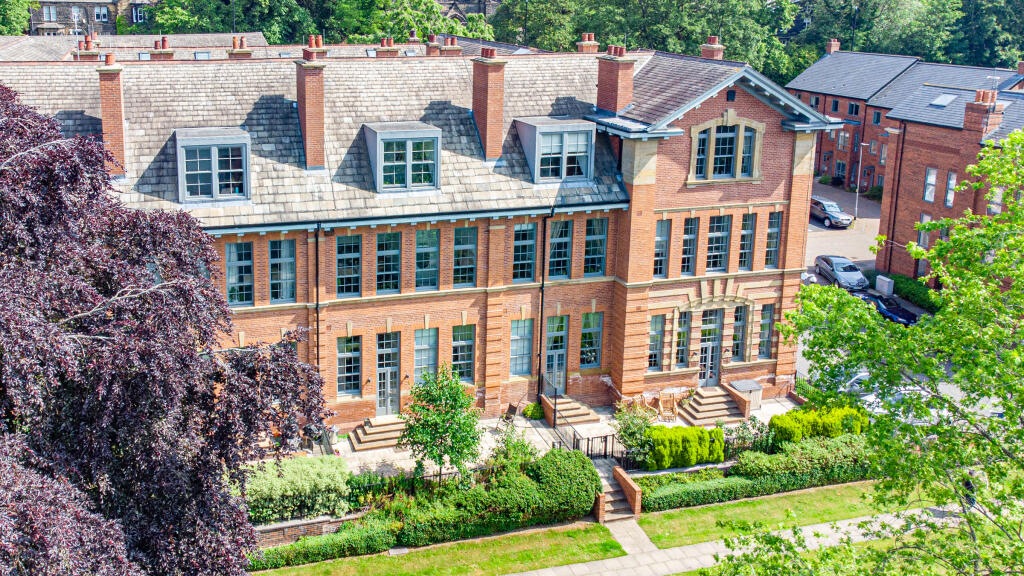 Main image of property: Flat 24, The Old School House, 5 Victoria Gardens, Leeds, LS6