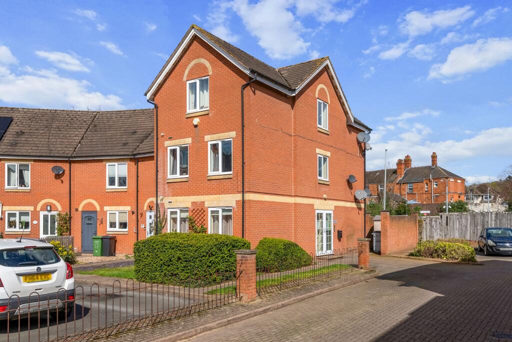 Main image of property: Shepherds Pool, Evesham, WR11