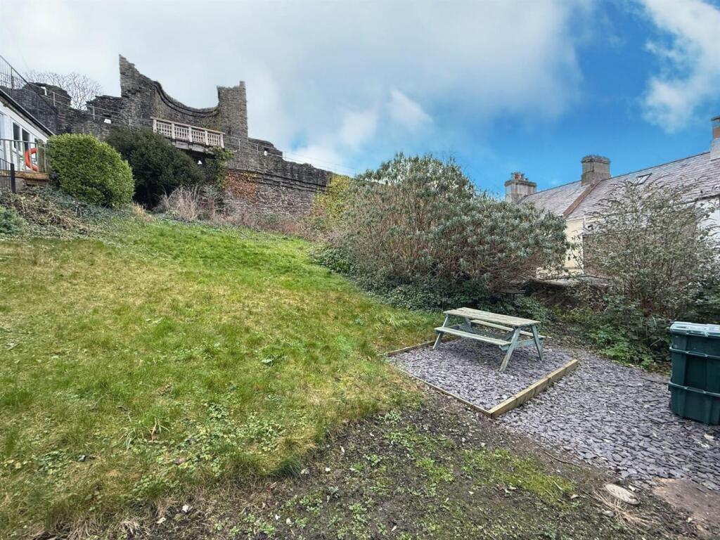 Uppergate Street, Conwy photo 2