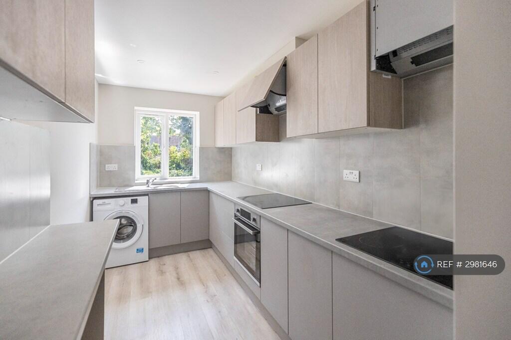 Apartment in Twickenham - View 4