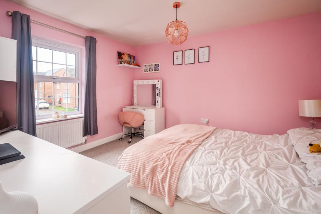 Additional image 21 of Heathfield Lane, Birkenshaw