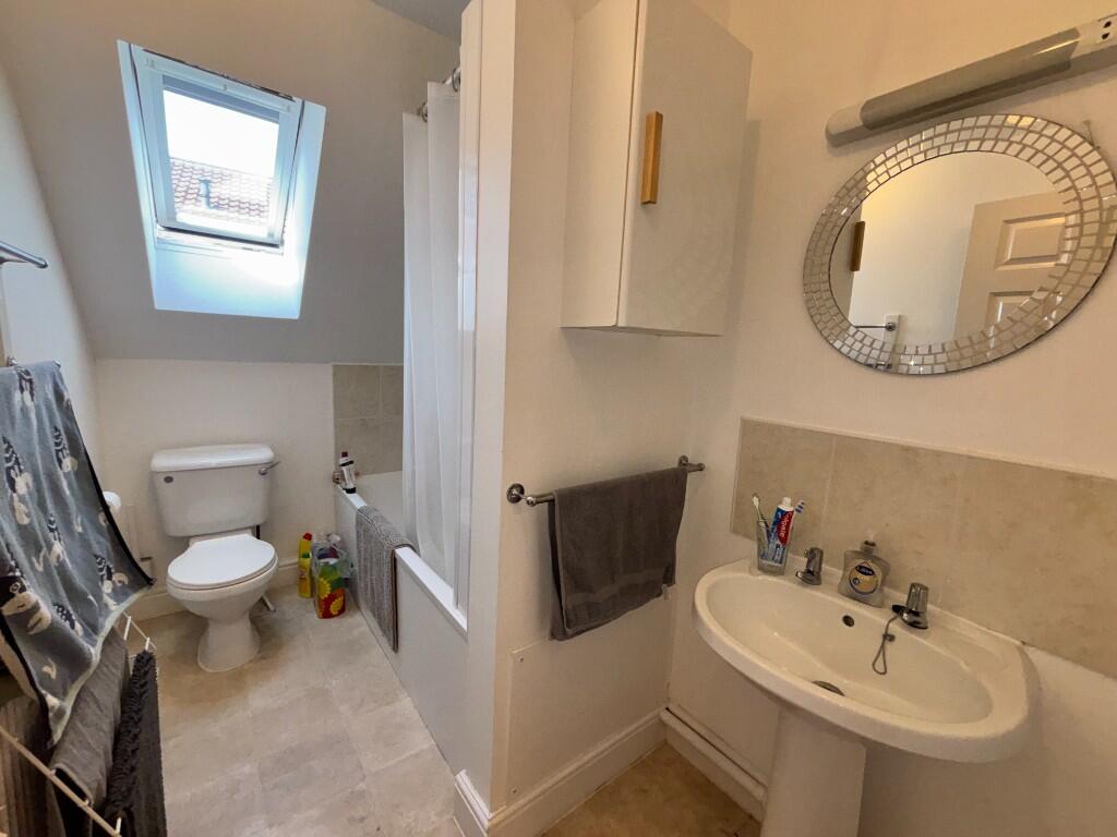 Apartment in Bristol - View 5