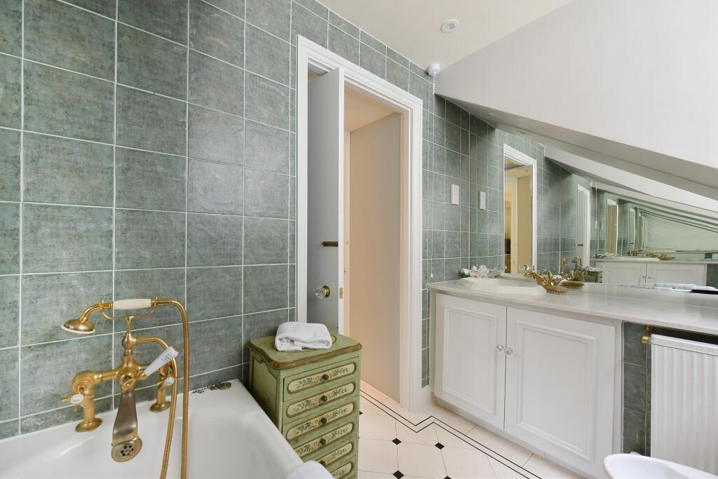 2 bedroom house for rent
