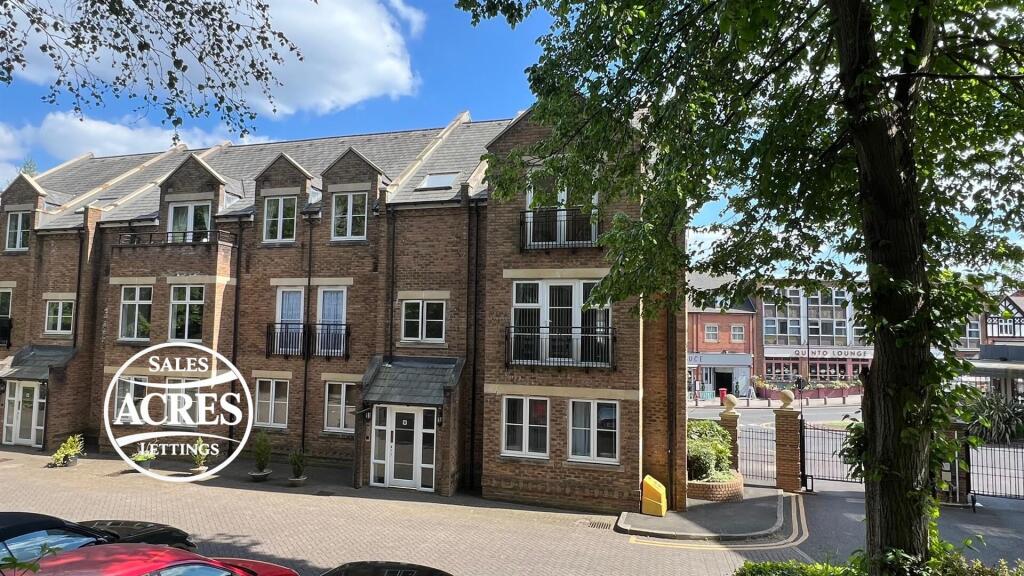 Caversham Place, Sutton Coldfield