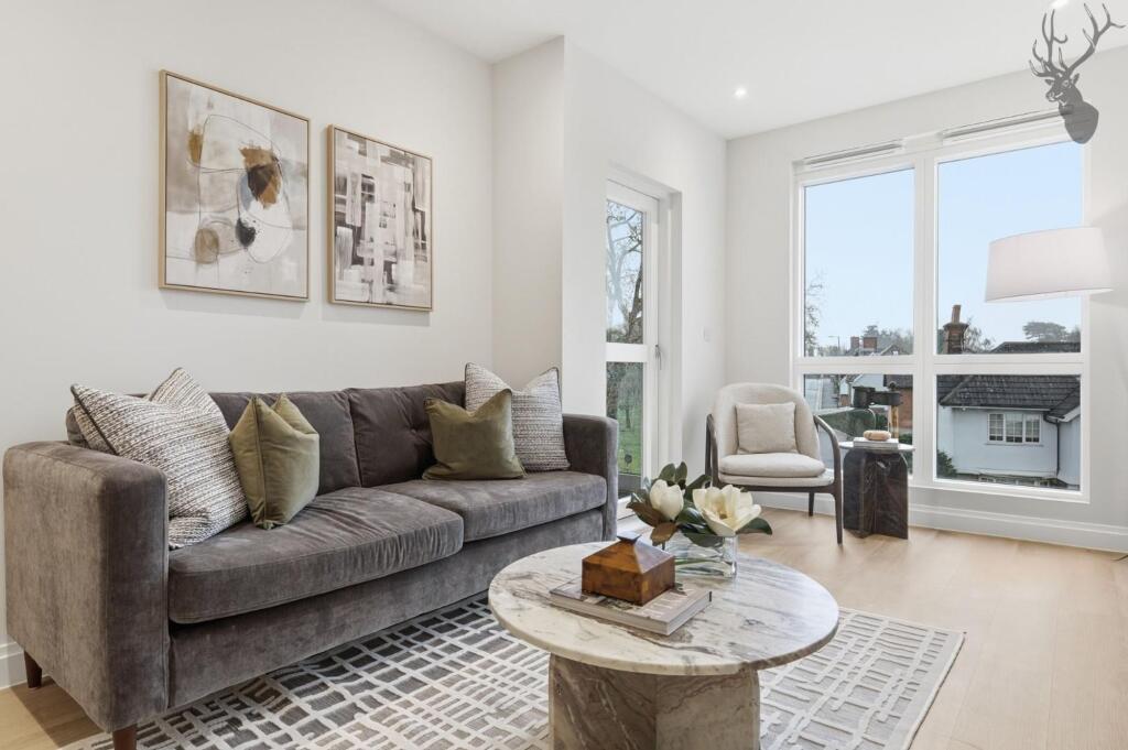 177 High Road, Chigwell, IG7 photo 4