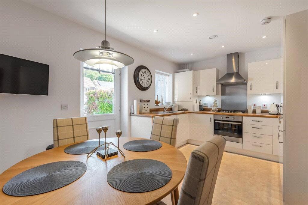 Jellicoe Drive, Sarisbury Green, Southampton photo 4