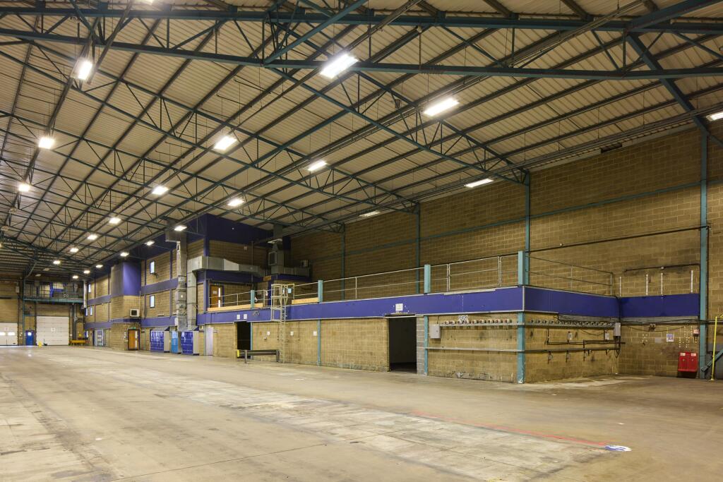240412_Prologis_PrakRoyalDC1_0302.jpg