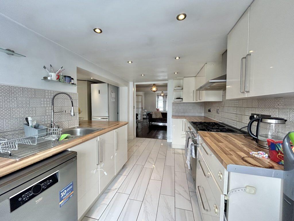 House in Yeovil, Somerset - View 3
