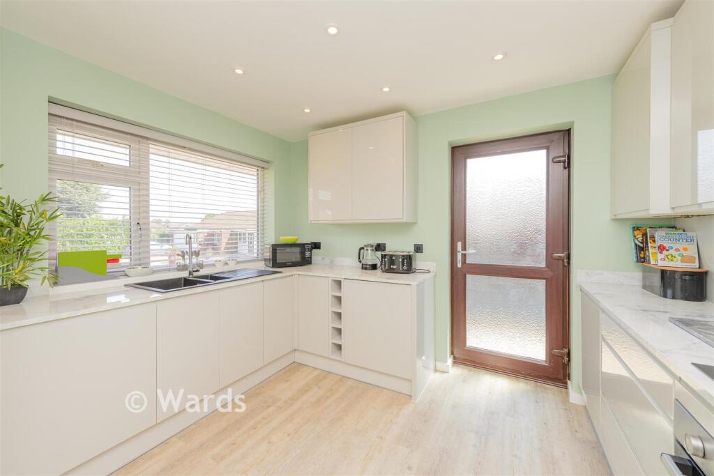 House in Chatham, Medway - View 4