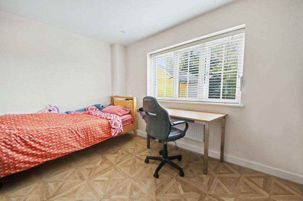 House in Southampton - View 5