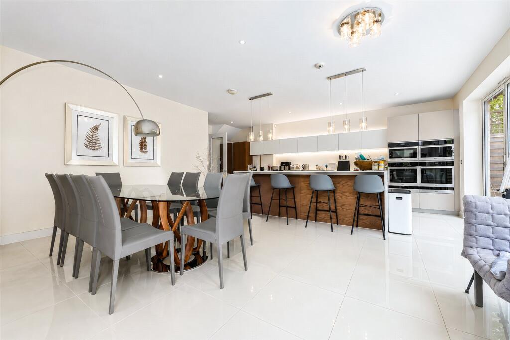 House in Cambridge, Trumpington - View 4