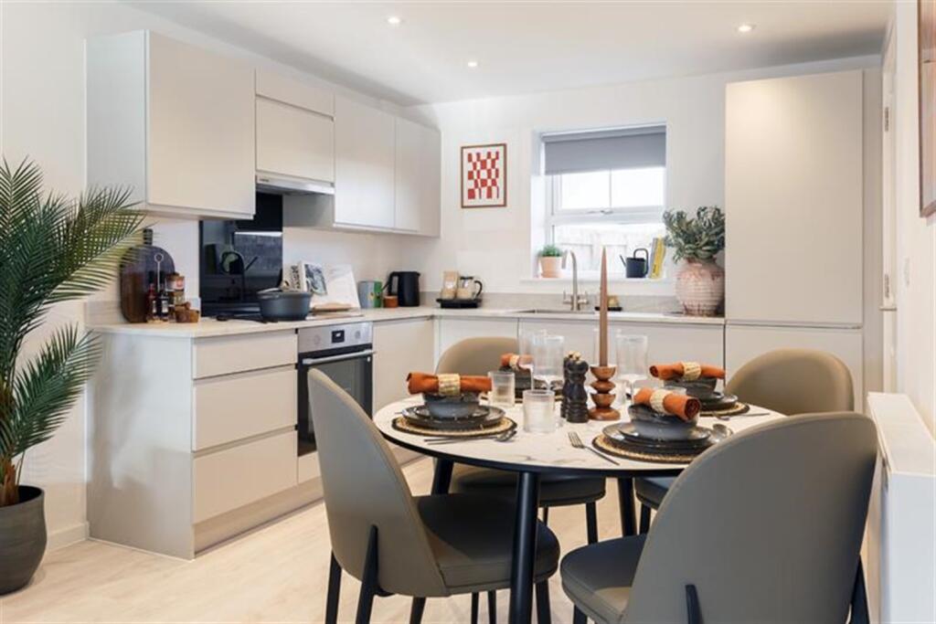 Main image of property: Casa, North Valley, Nottingham, NG7