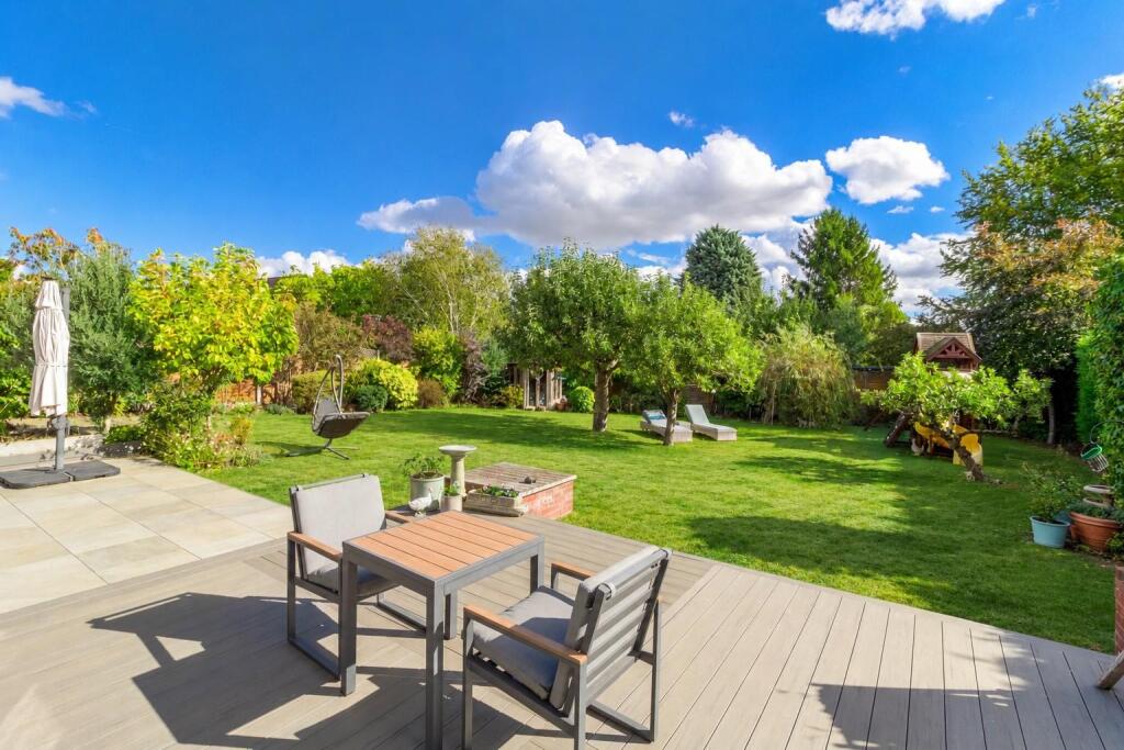 House in Wootton, Wootton Village - View 4