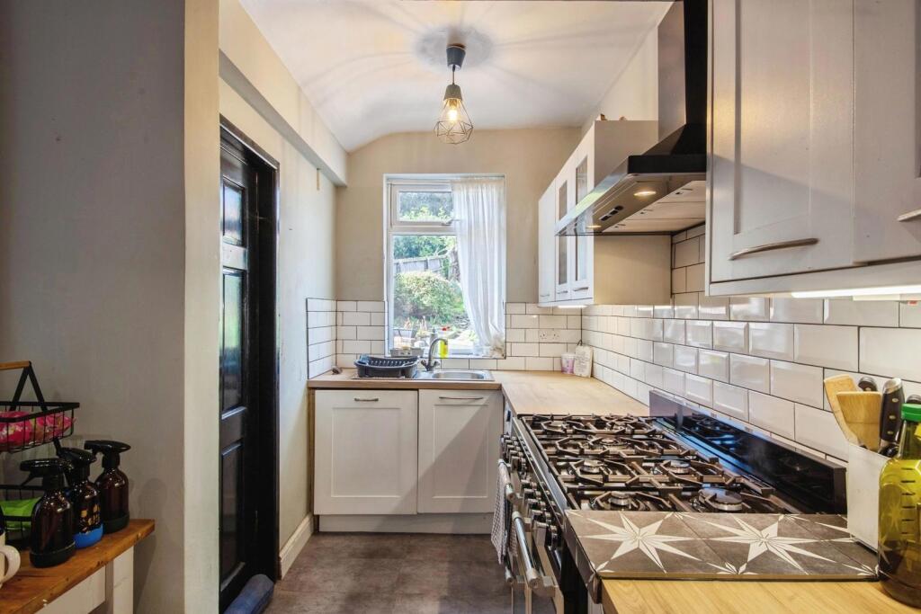 House in Sheffield, Pitsmoor - More