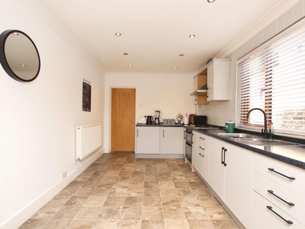 House in Newport, Tredegar - View 5