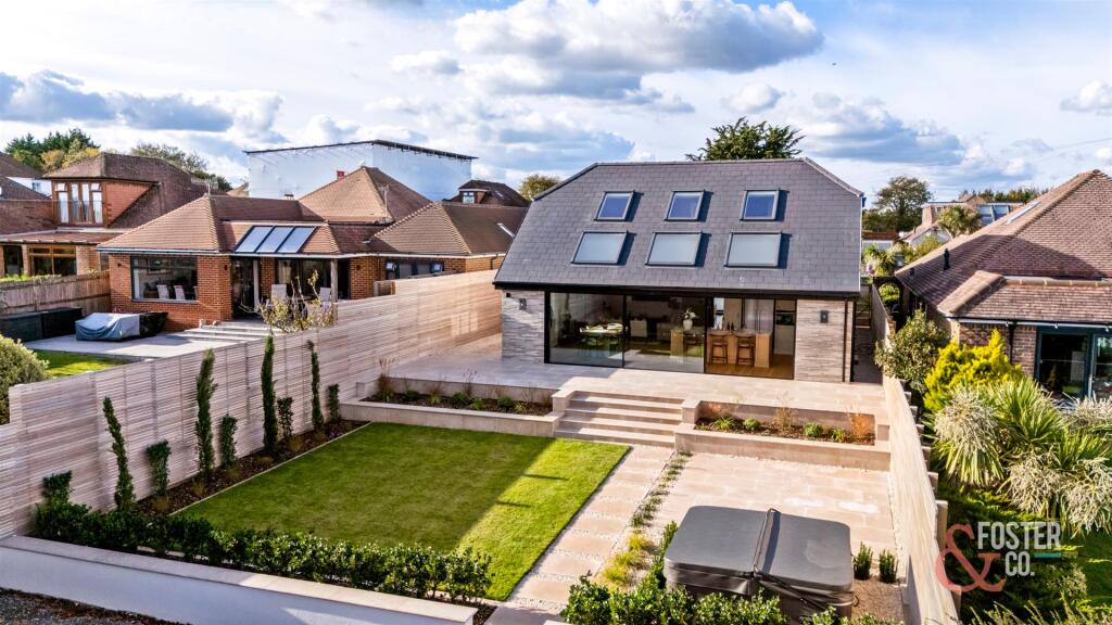 House in Brighton - View 4