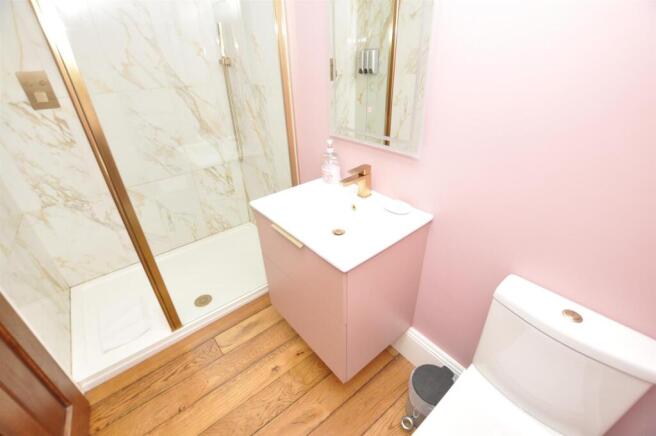 Luxury En Suite Shower Room