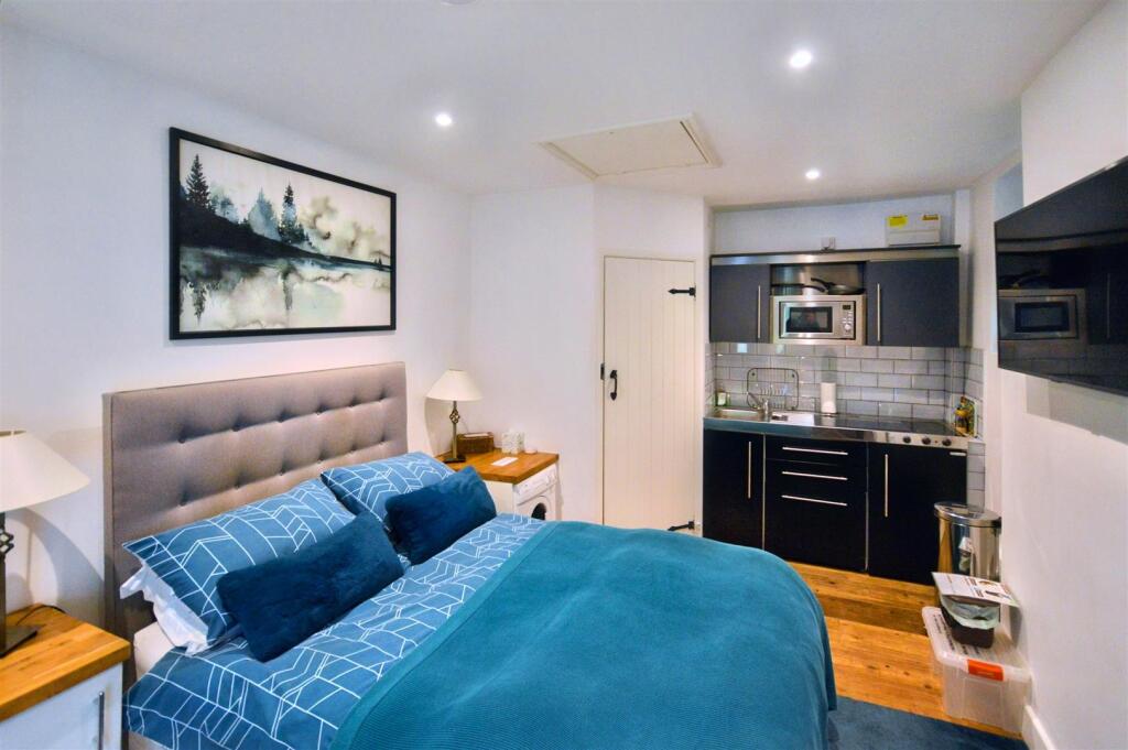 Main image of property: Holdenby Road, East Haddon, NN6