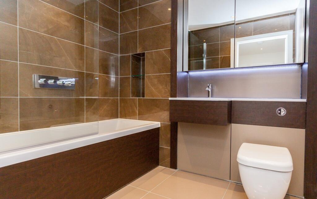 Apartment in Twickenham - More