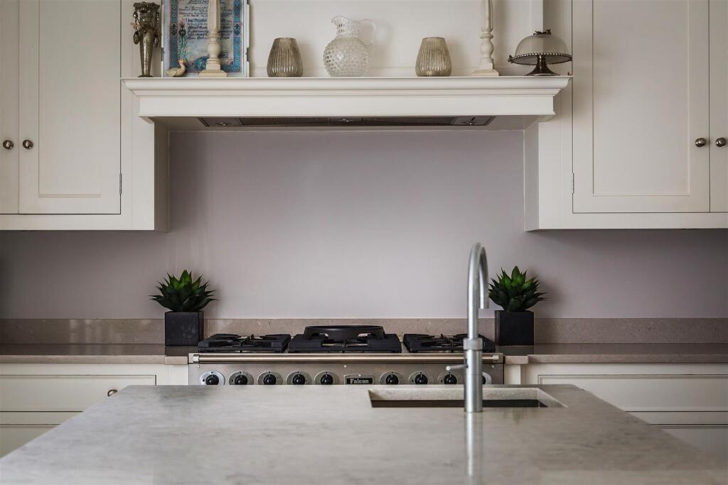 House in Guildford - View 4