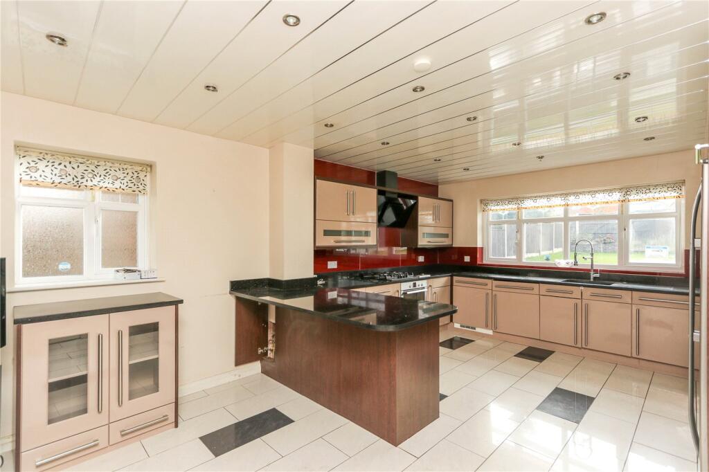 Radnormere Drive, Cheadle Hulme, Stockport, Greater Manchester, SK8 photo 2