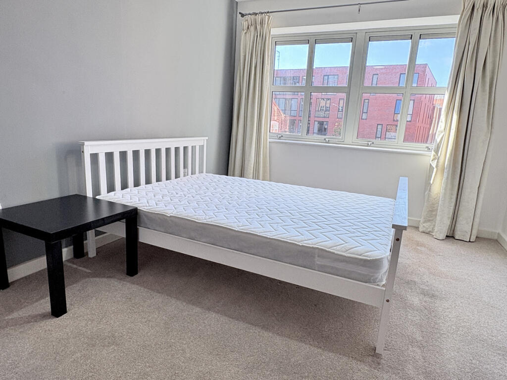 Apartment in Birmingham, Moseley - View 5