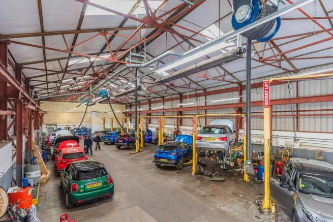 Carbase, 118 Blackswarth Rd, Bristol-27.jpg