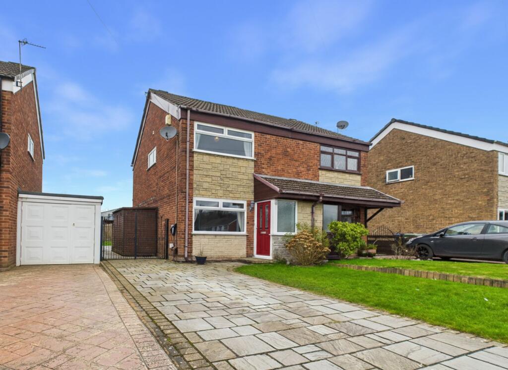 Main image of property: Whimbrel Road, Tyldesley, M29